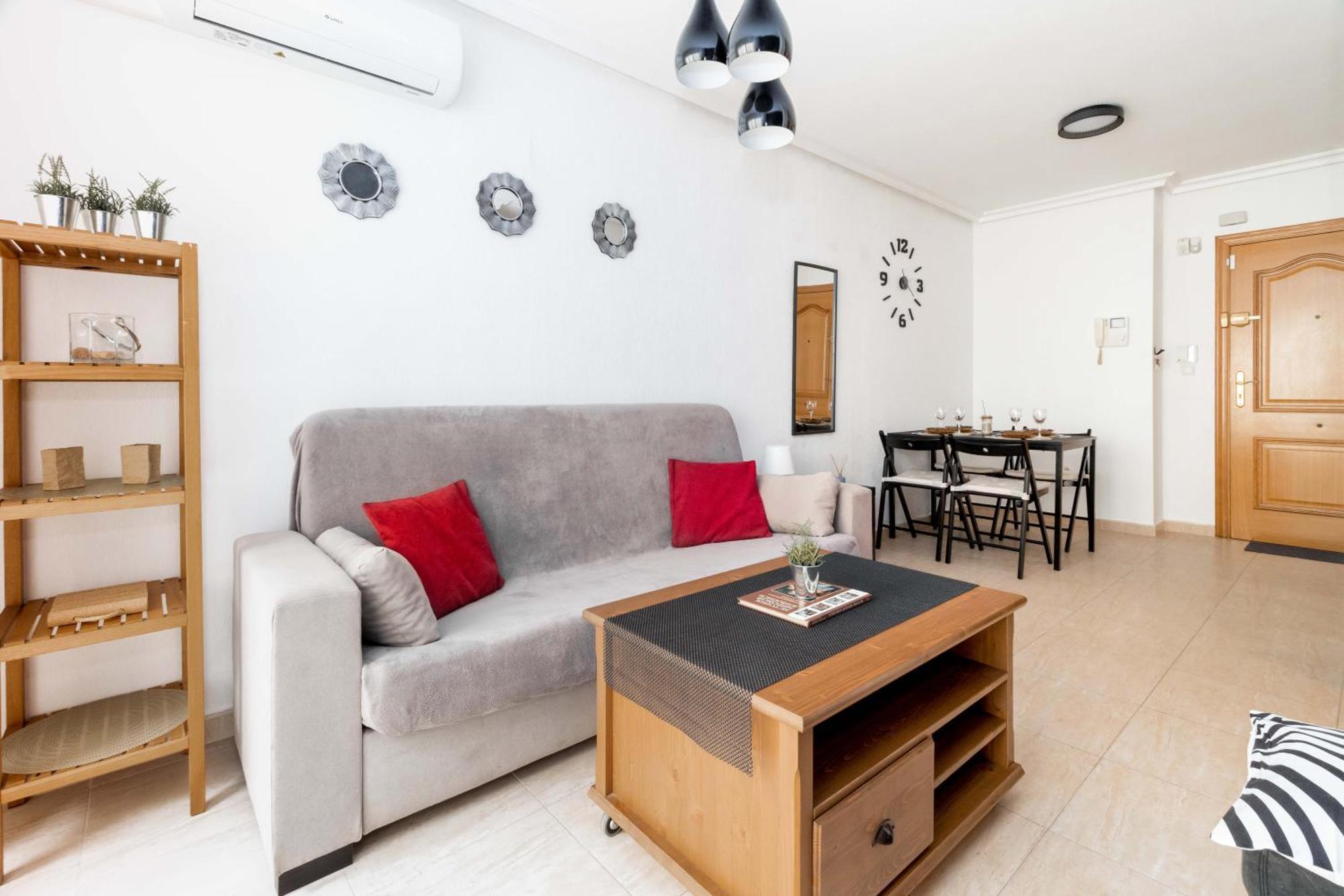 Relax Apartment Torrevieja Exterior photo